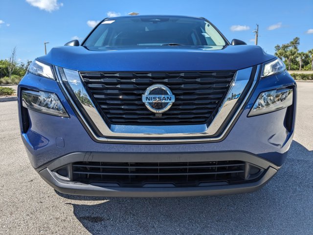 Vehicle image 3 of 36