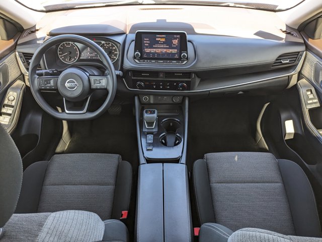 Vehicle image 21 of 36
