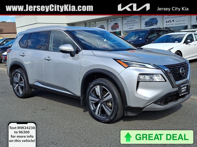 2021 Nissan Rogue SL Image 3 of 31