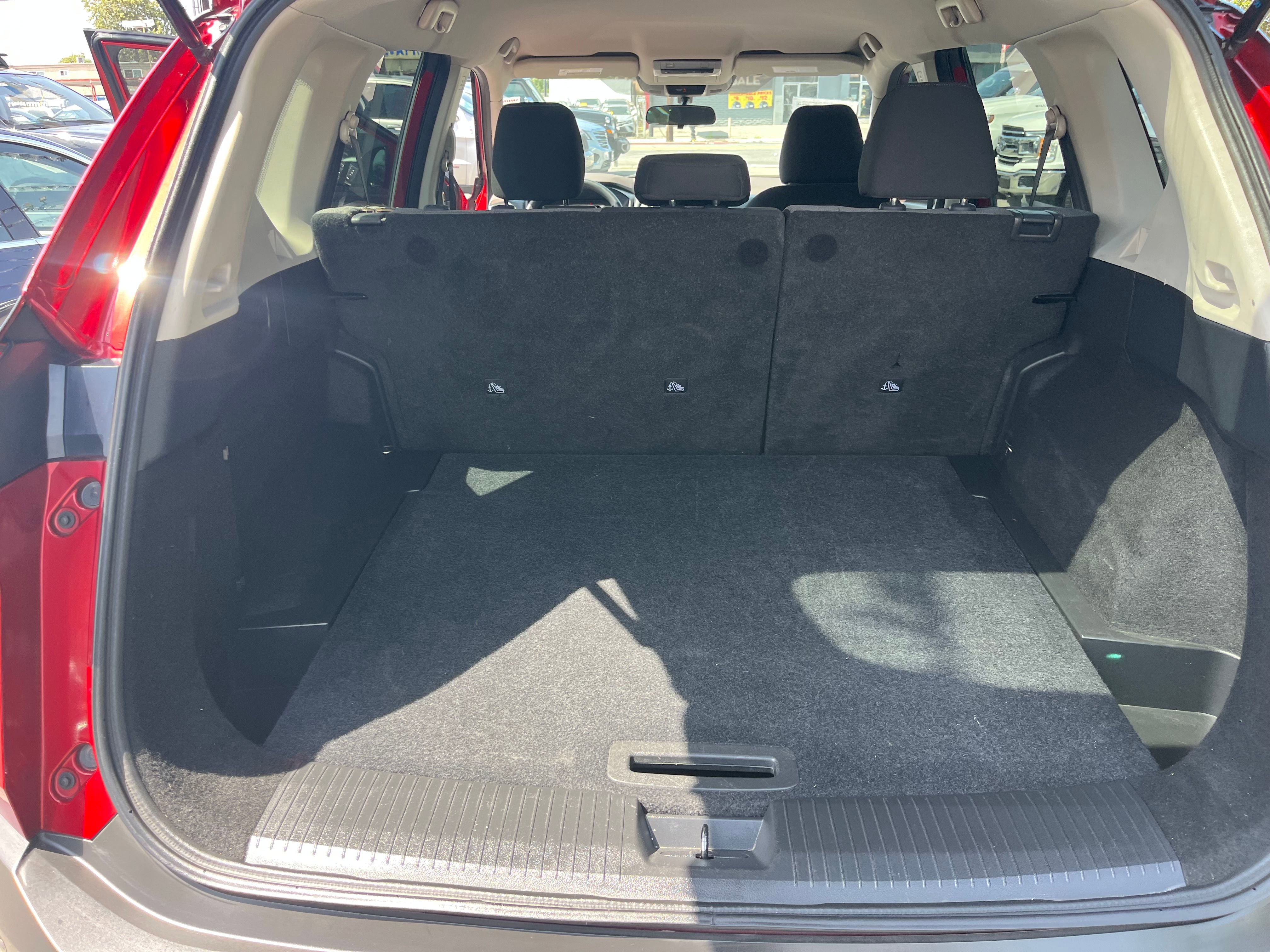 Vehicle image 24 of 67