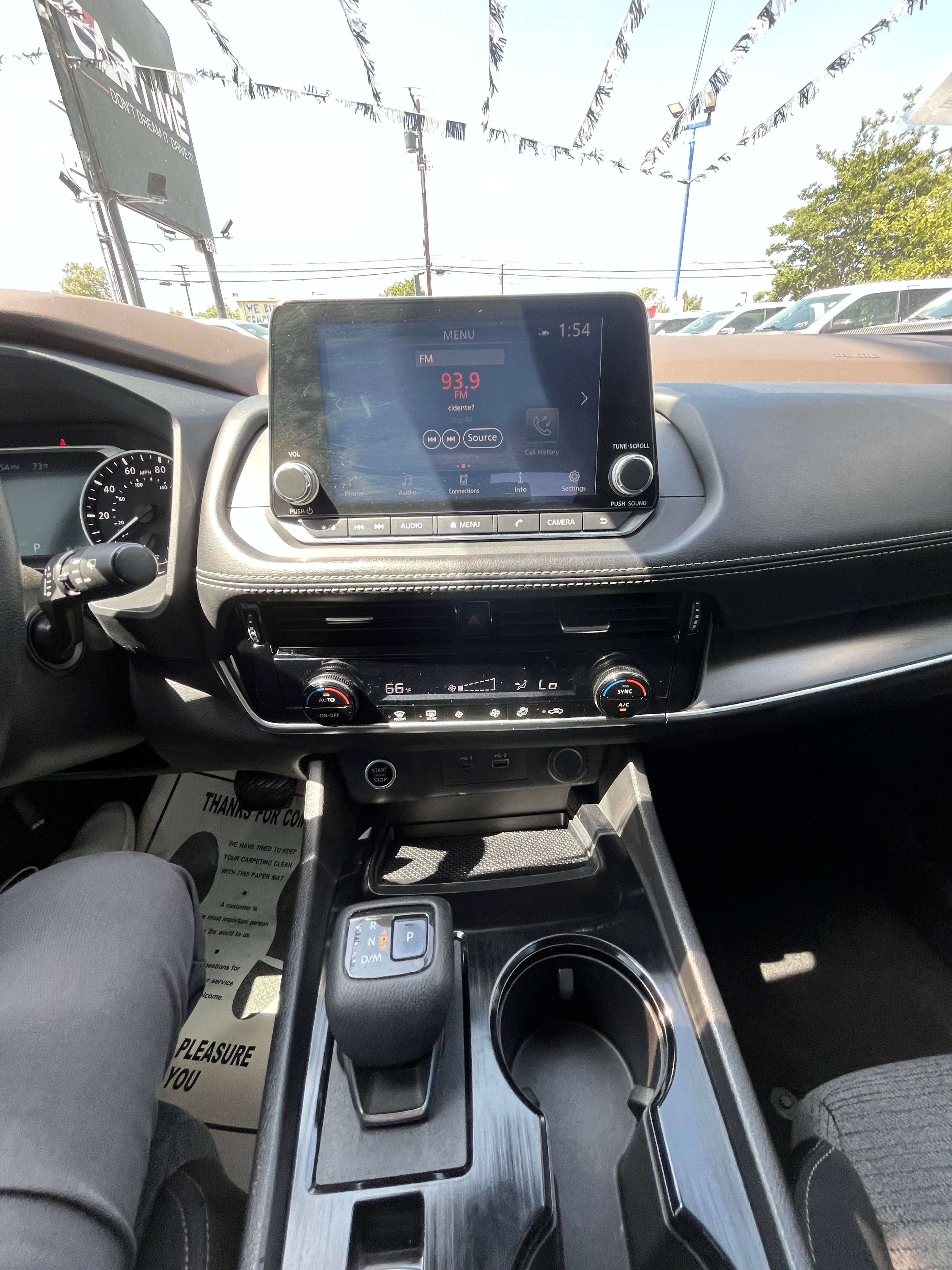 Vehicle image 47 of 67