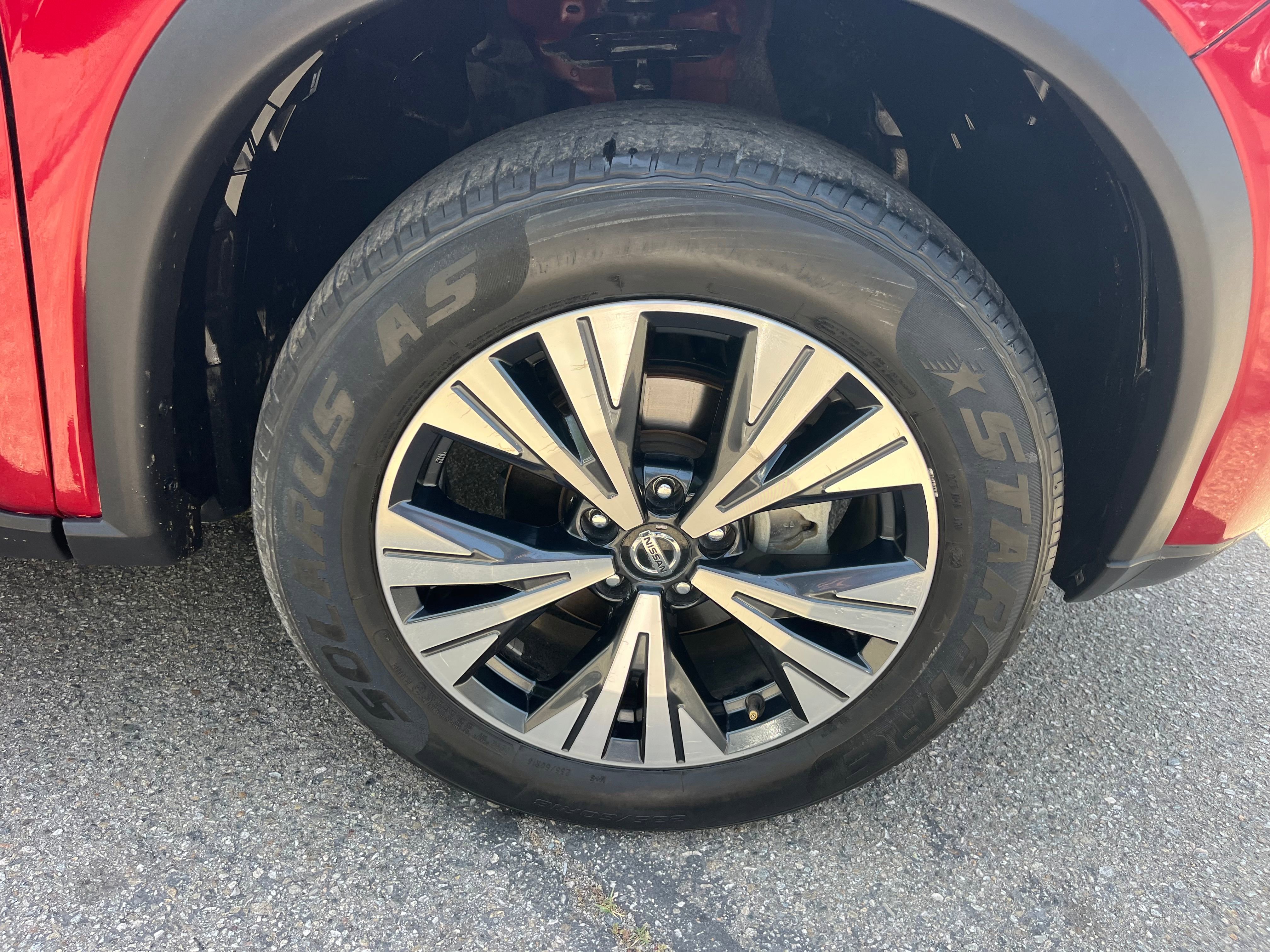 Vehicle image 42 of 67