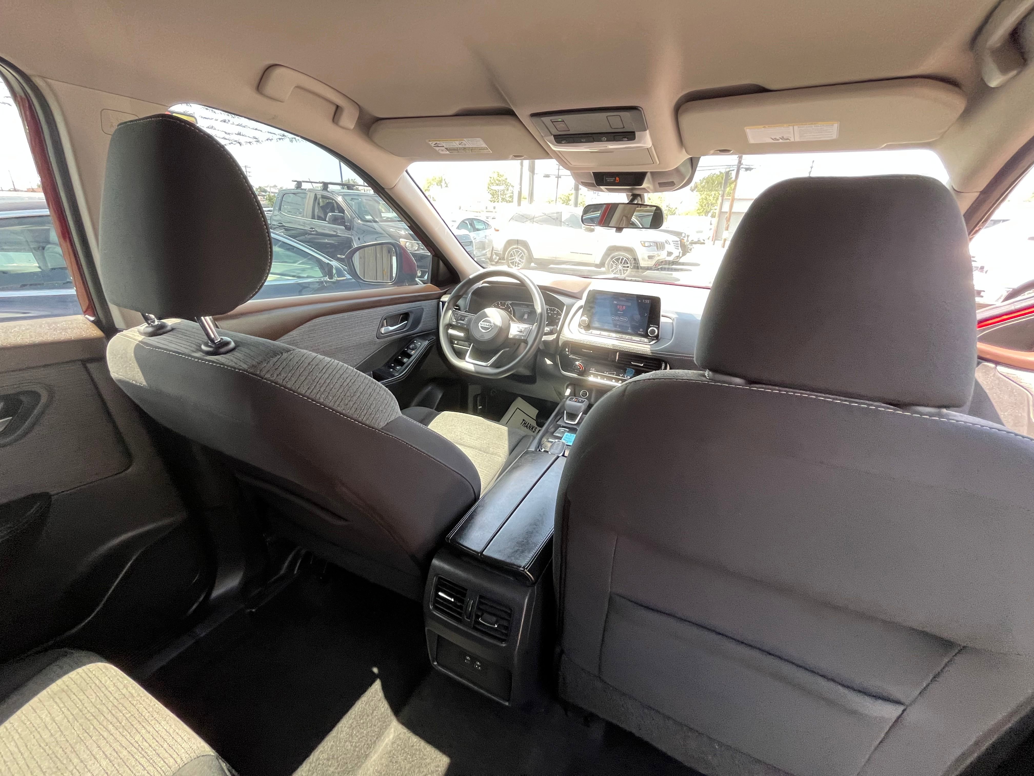 Vehicle image 38 of 67