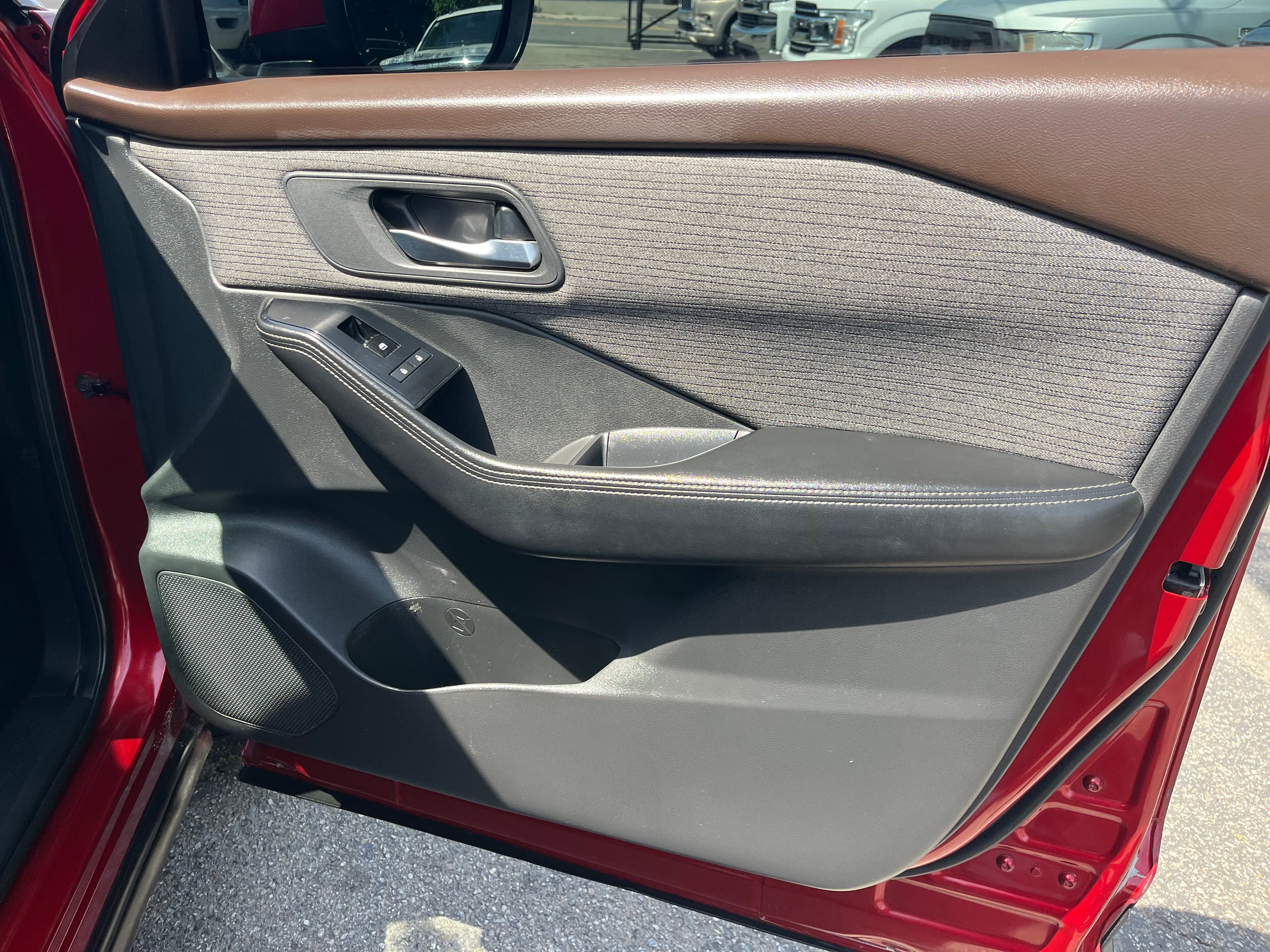Vehicle image 35 of 67