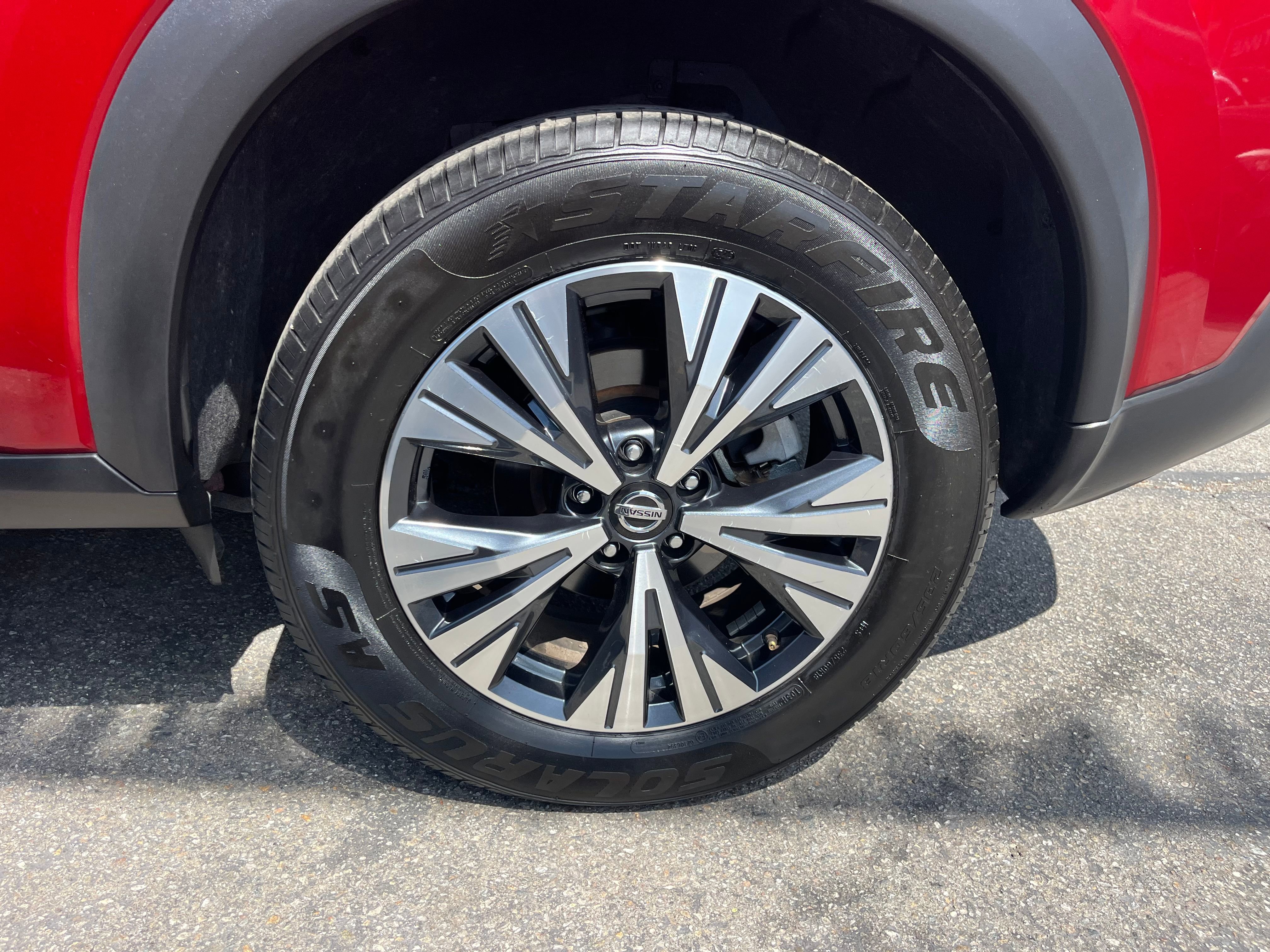 Vehicle image 44 of 67