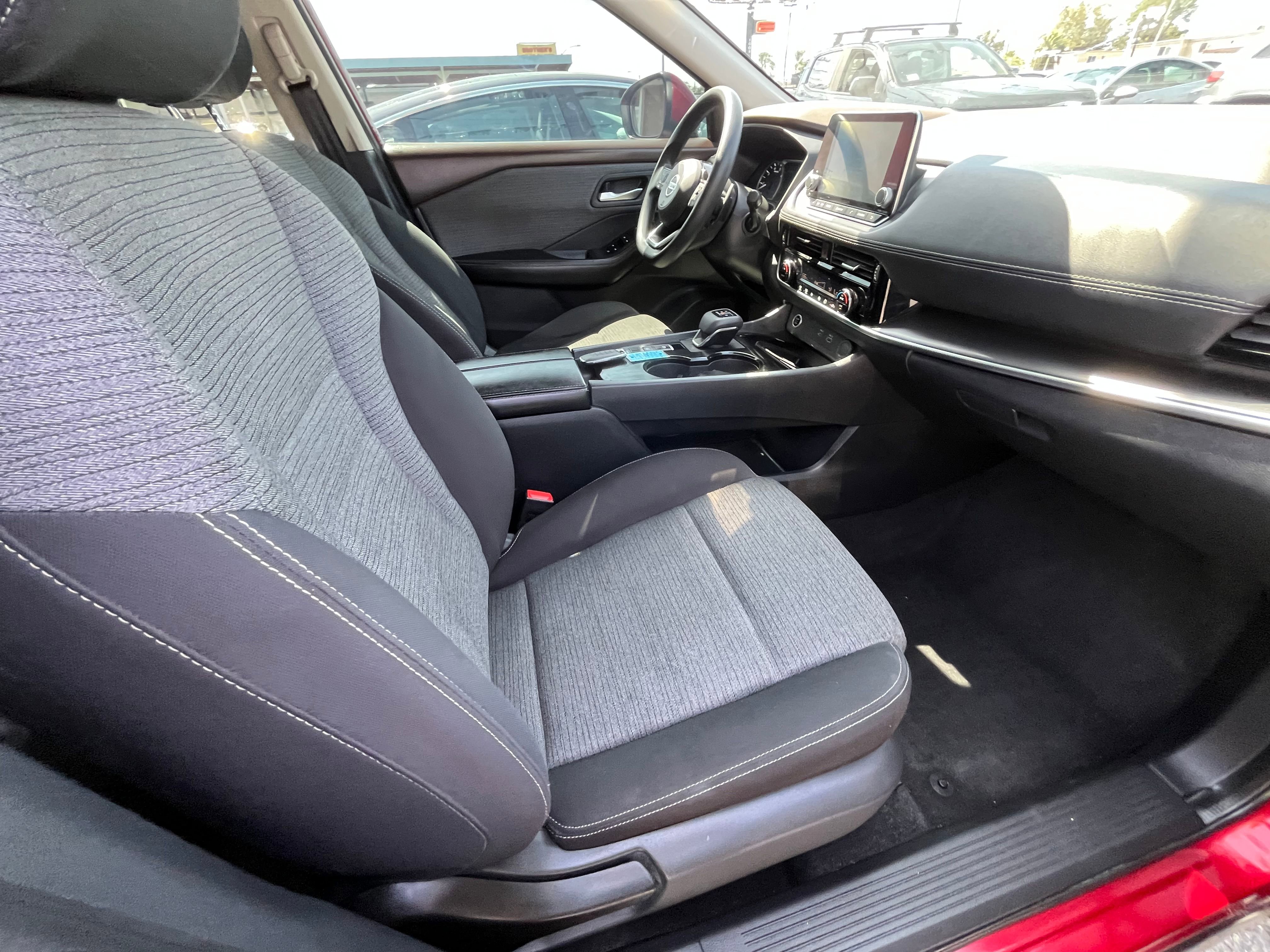 Vehicle image 45 of 67