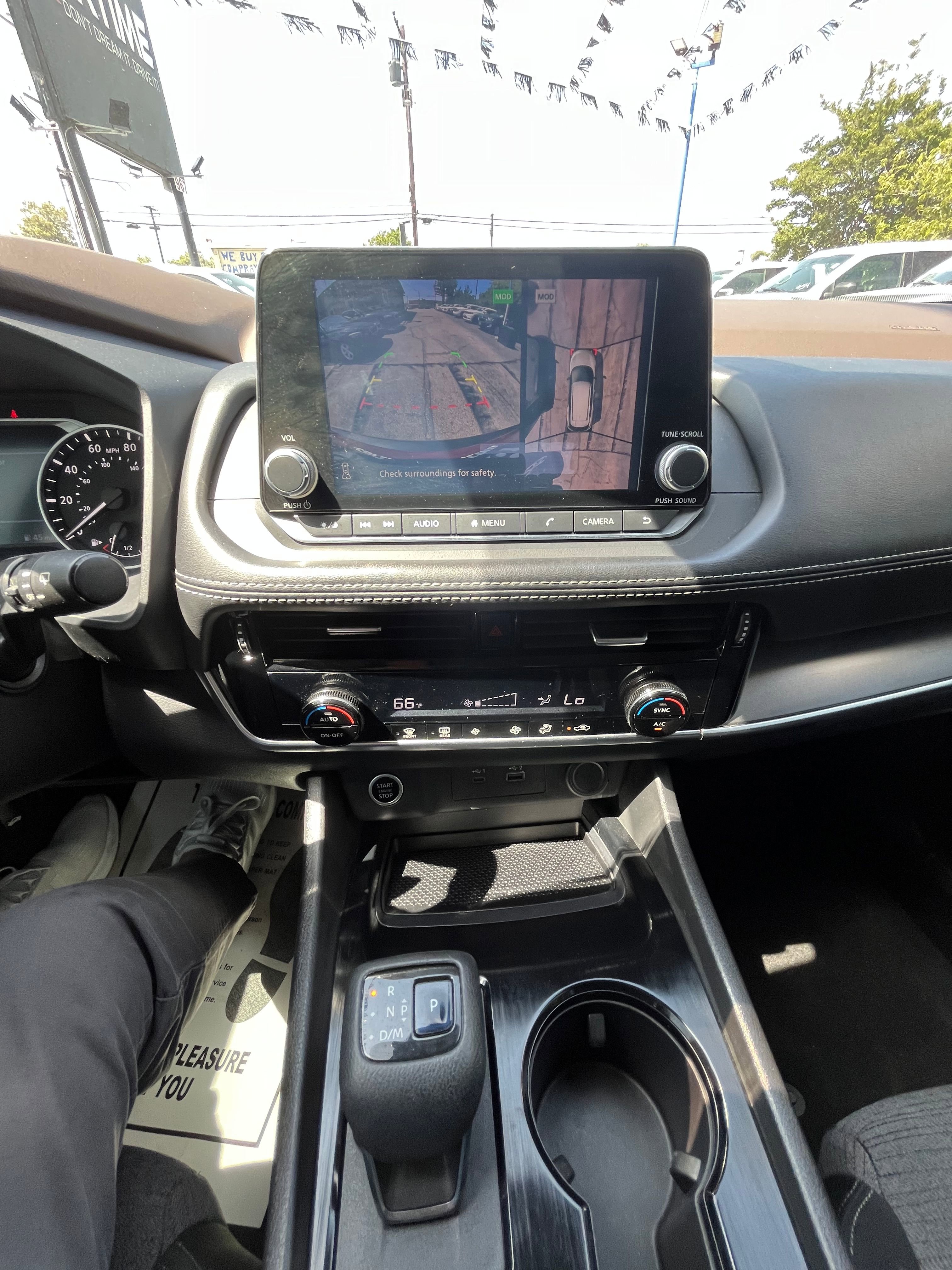 Vehicle image 50 of 67