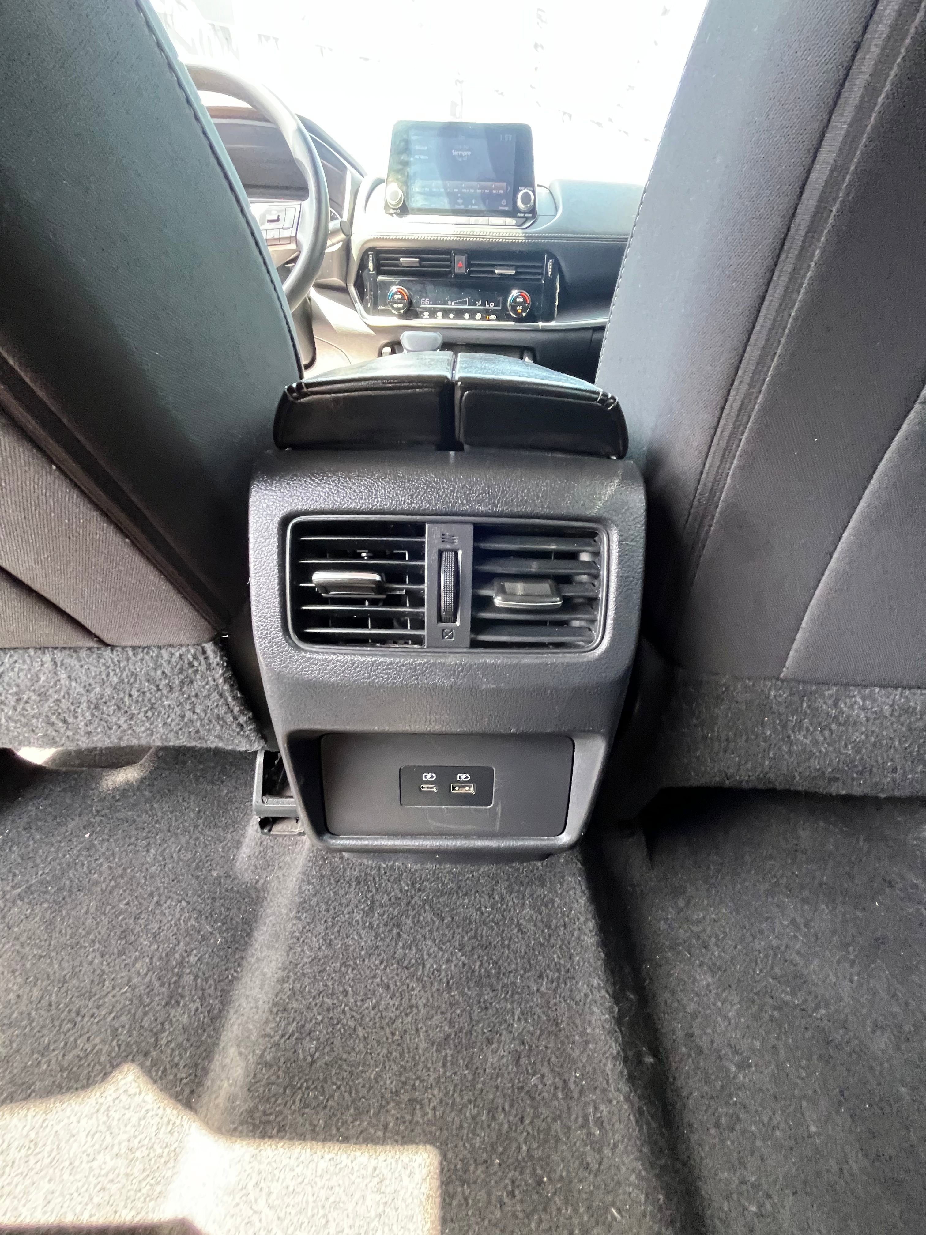 Vehicle image 63 of 67