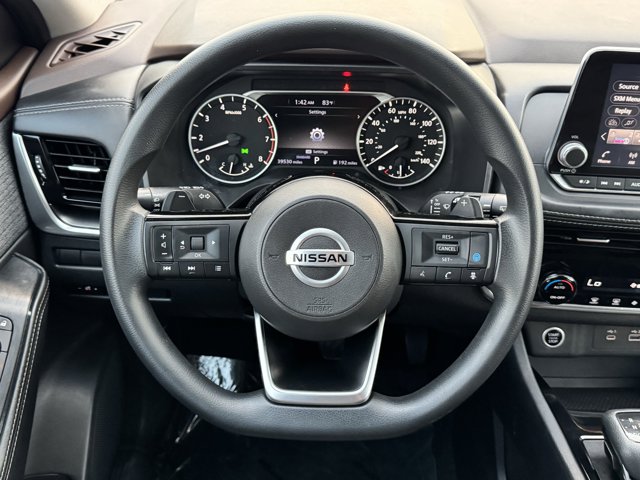 Vehicle image 15 of 28