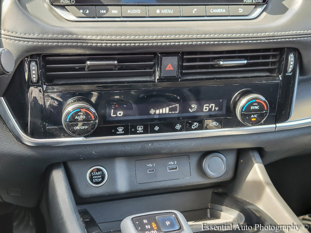 Vehicle image 20 of 34