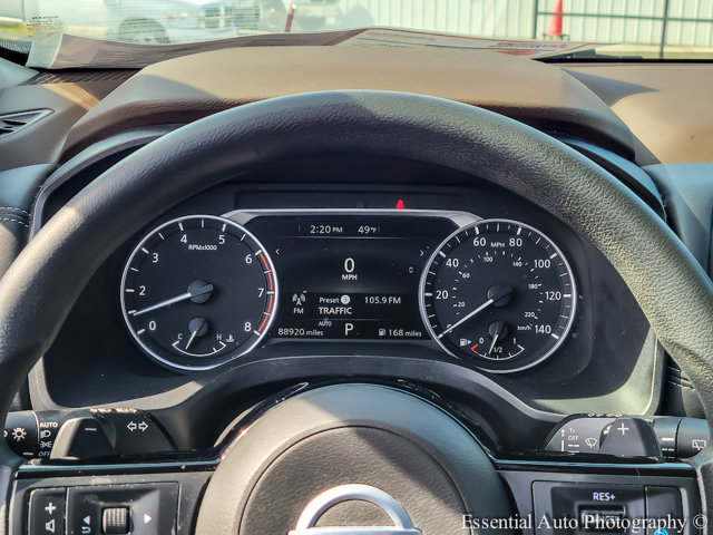 Vehicle image 16 of 34