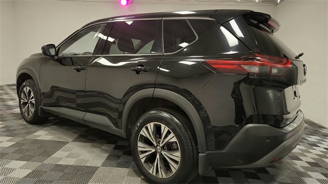 Vehicle image 7 of 24