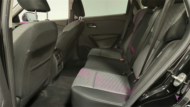 Vehicle image 19 of 24