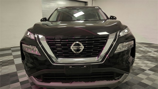 Vehicle image 2 of 24