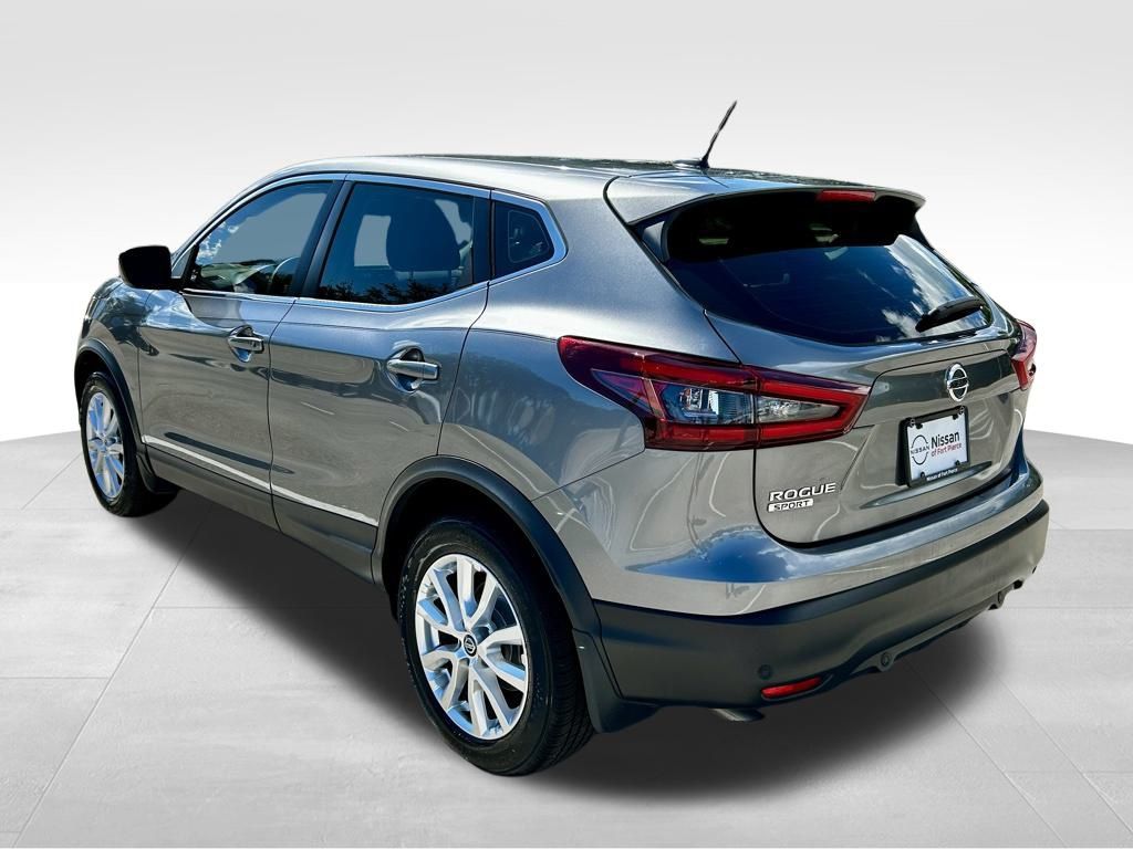 2021 Nissan Rogue Sport S Image 7 of 44