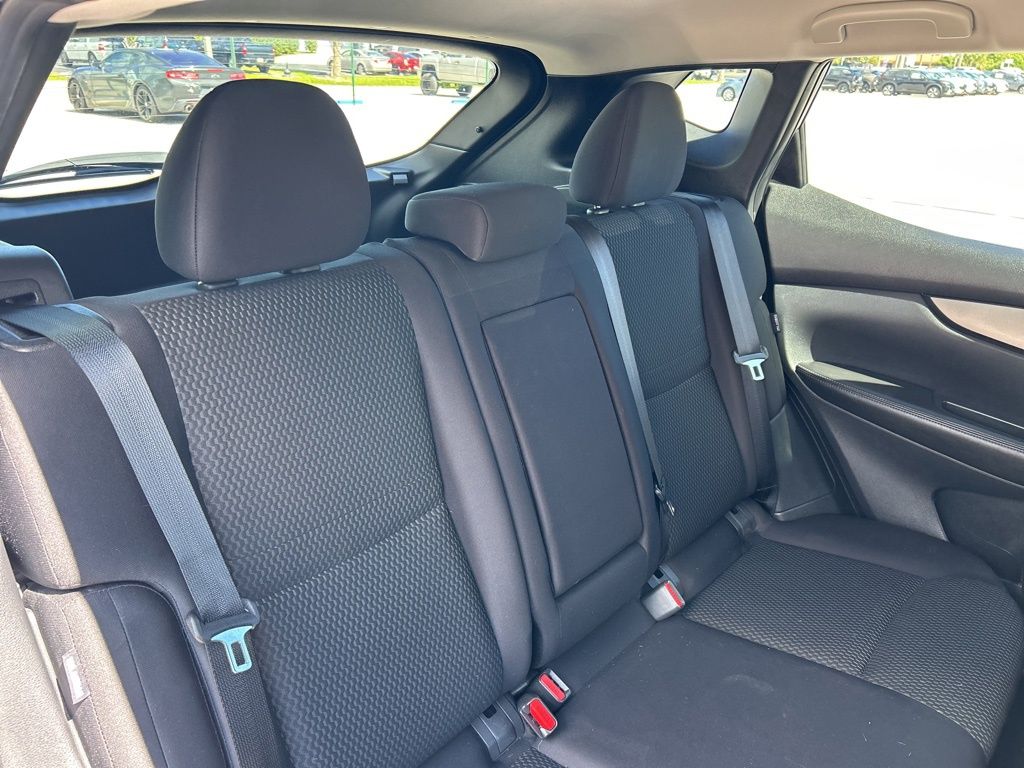 2021 Nissan Rogue Sport S Image 16 of 44