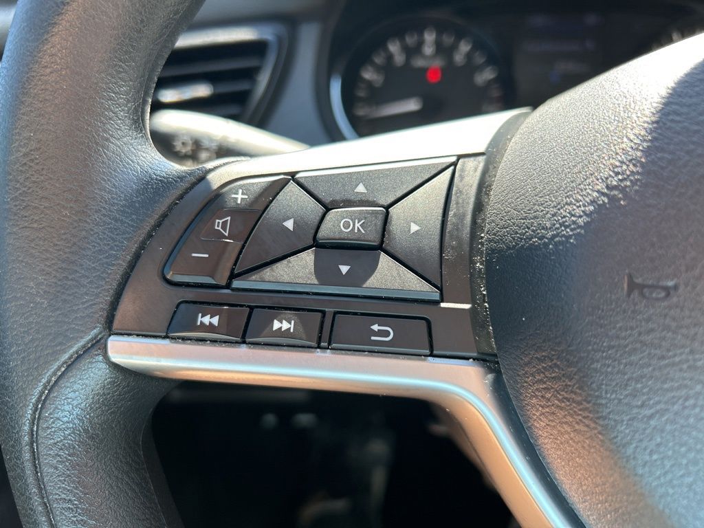 2021 Nissan Rogue Sport S Image 38 of 44