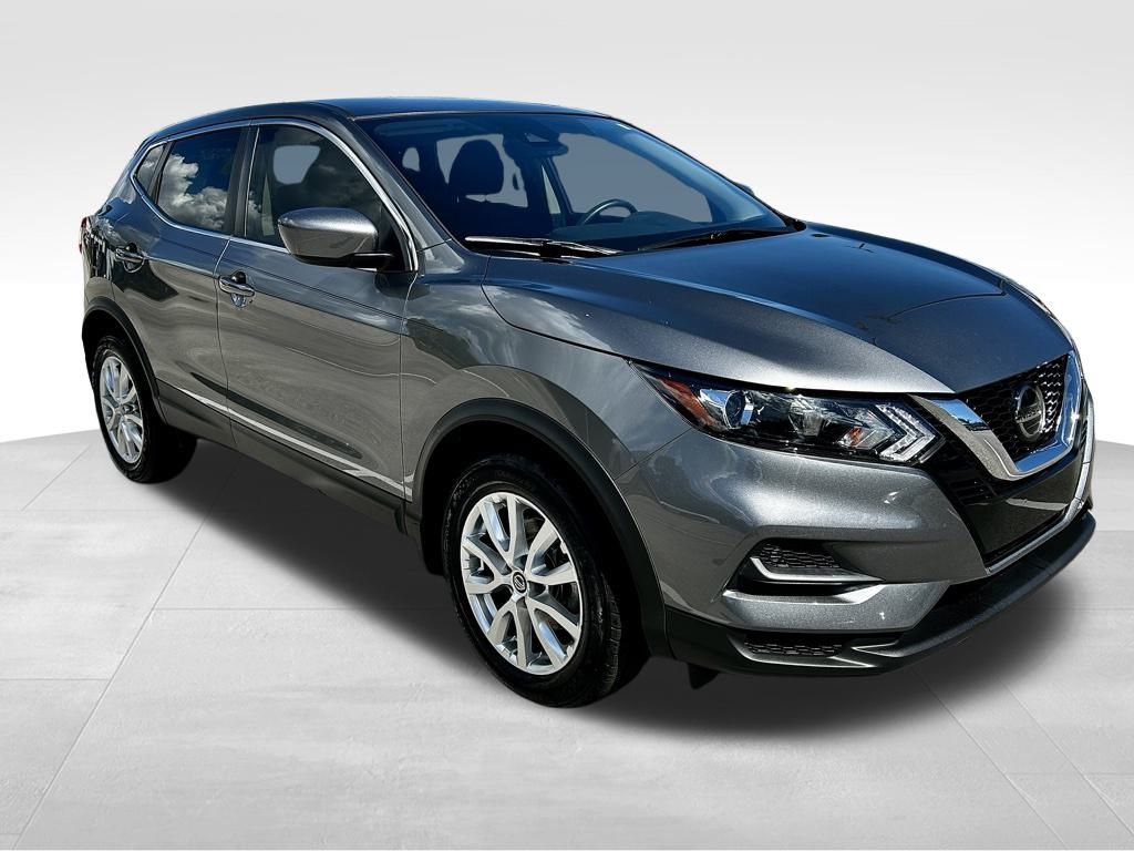 2021 Nissan Rogue Sport S Image 3 of 44