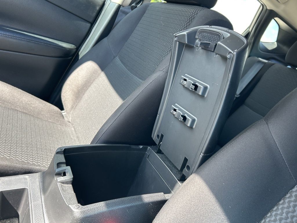 2021 Nissan Rogue Sport S Image 43 of 44