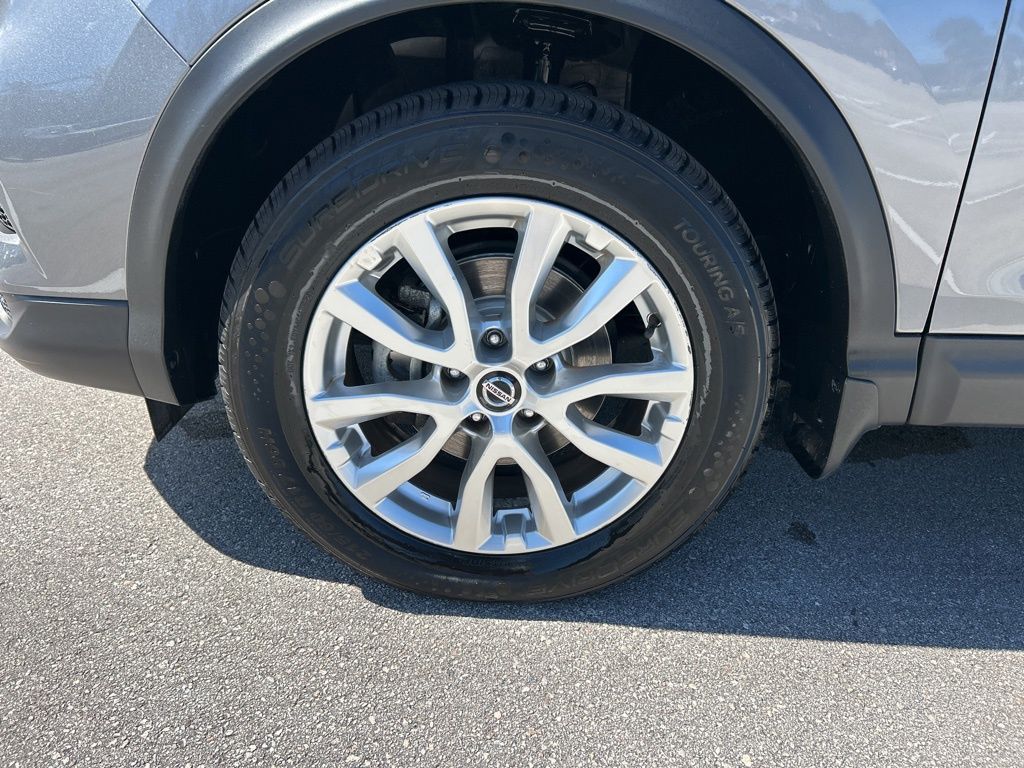 2021 Nissan Rogue Sport S Image 9 of 44