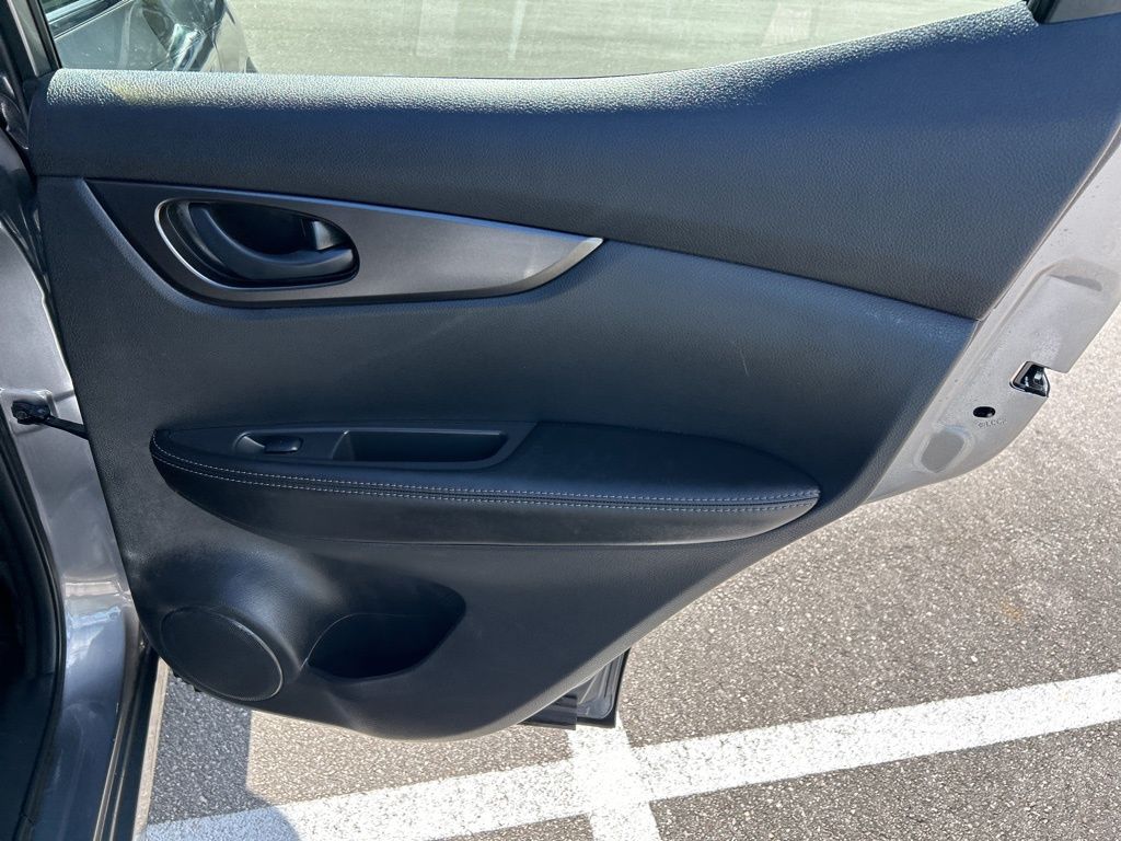 2021 Nissan Rogue Sport S Image 30 of 44