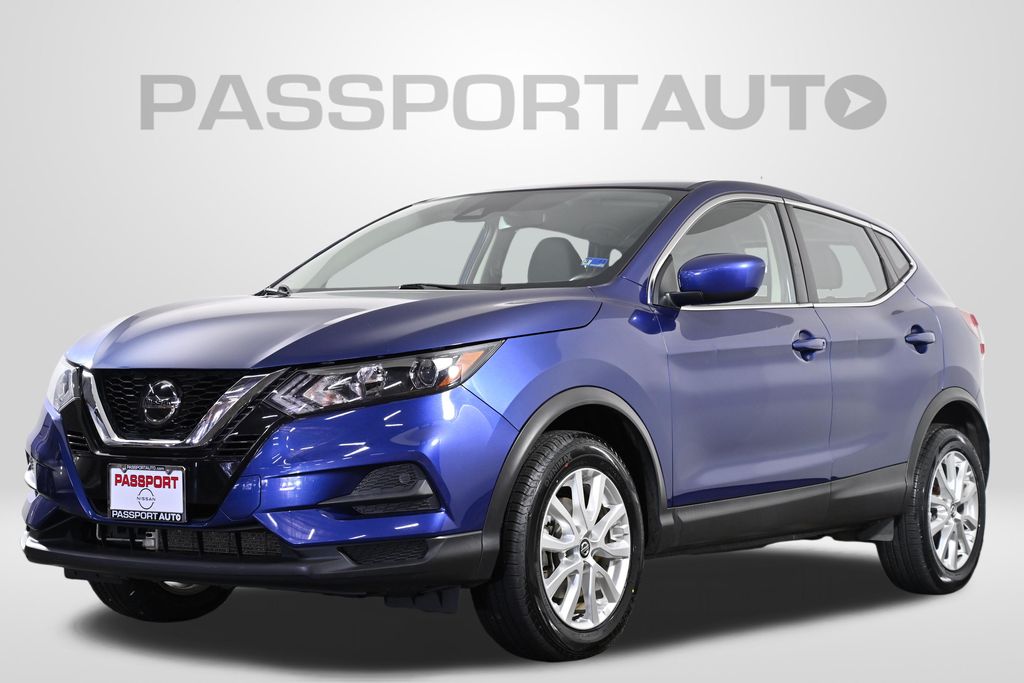 2021 Nissan Rogue Sport S Image 1 of 29