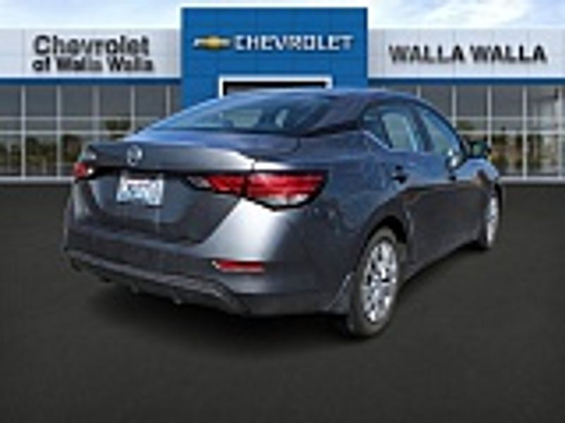 Vehicle image 6 of 30