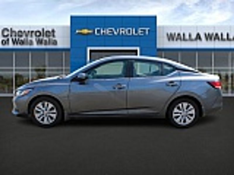 Vehicle image 9 of 30