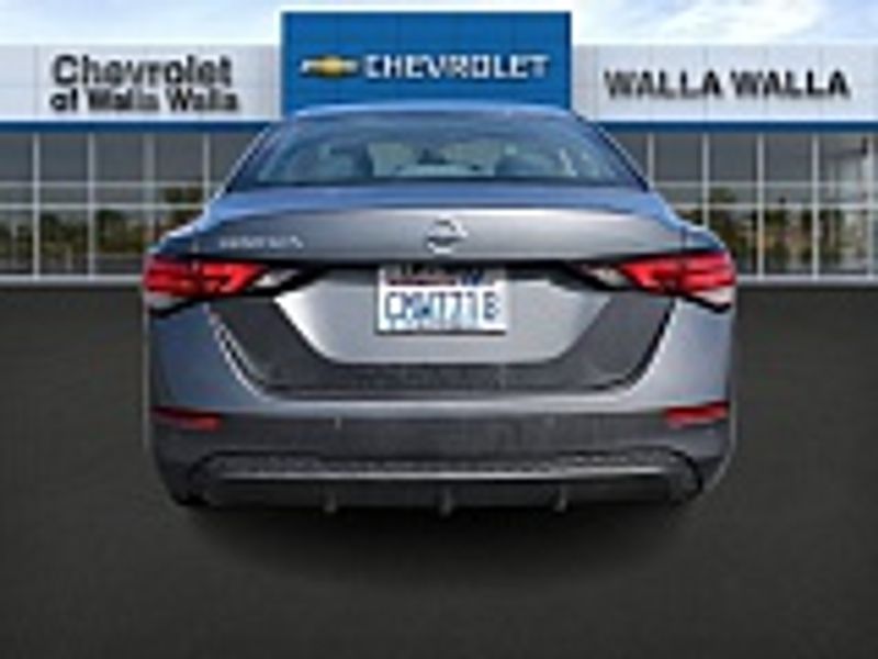 Vehicle image 7 of 30