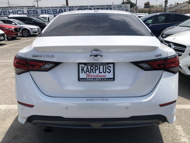 Vehicle image 4 of 19