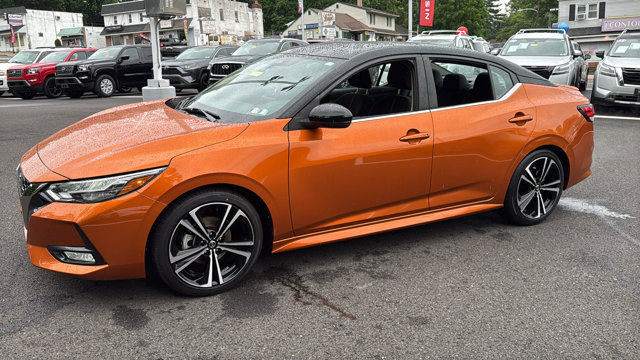 2021 Nissan Sentra SR Image 1 of 25