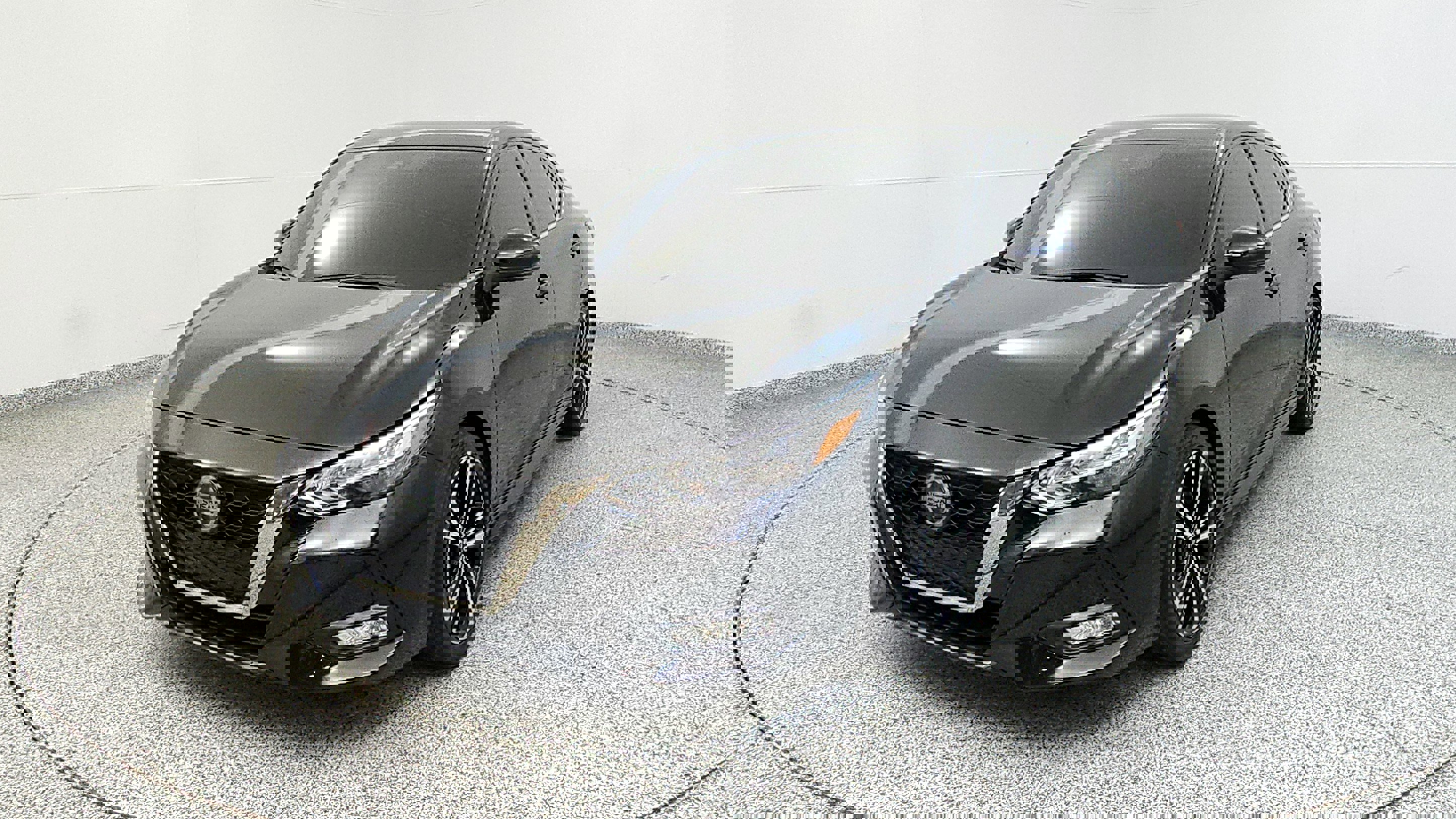 Vehicle image 4 of 49