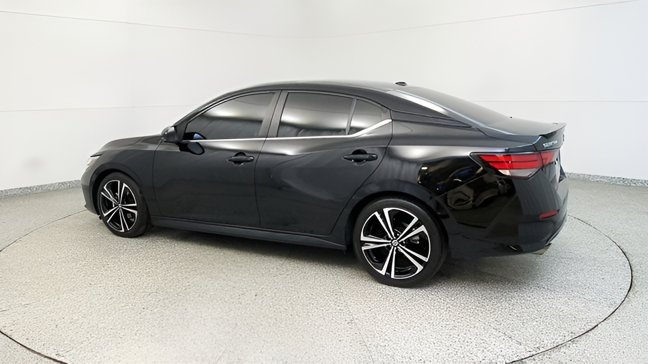 Vehicle image 46 of 49