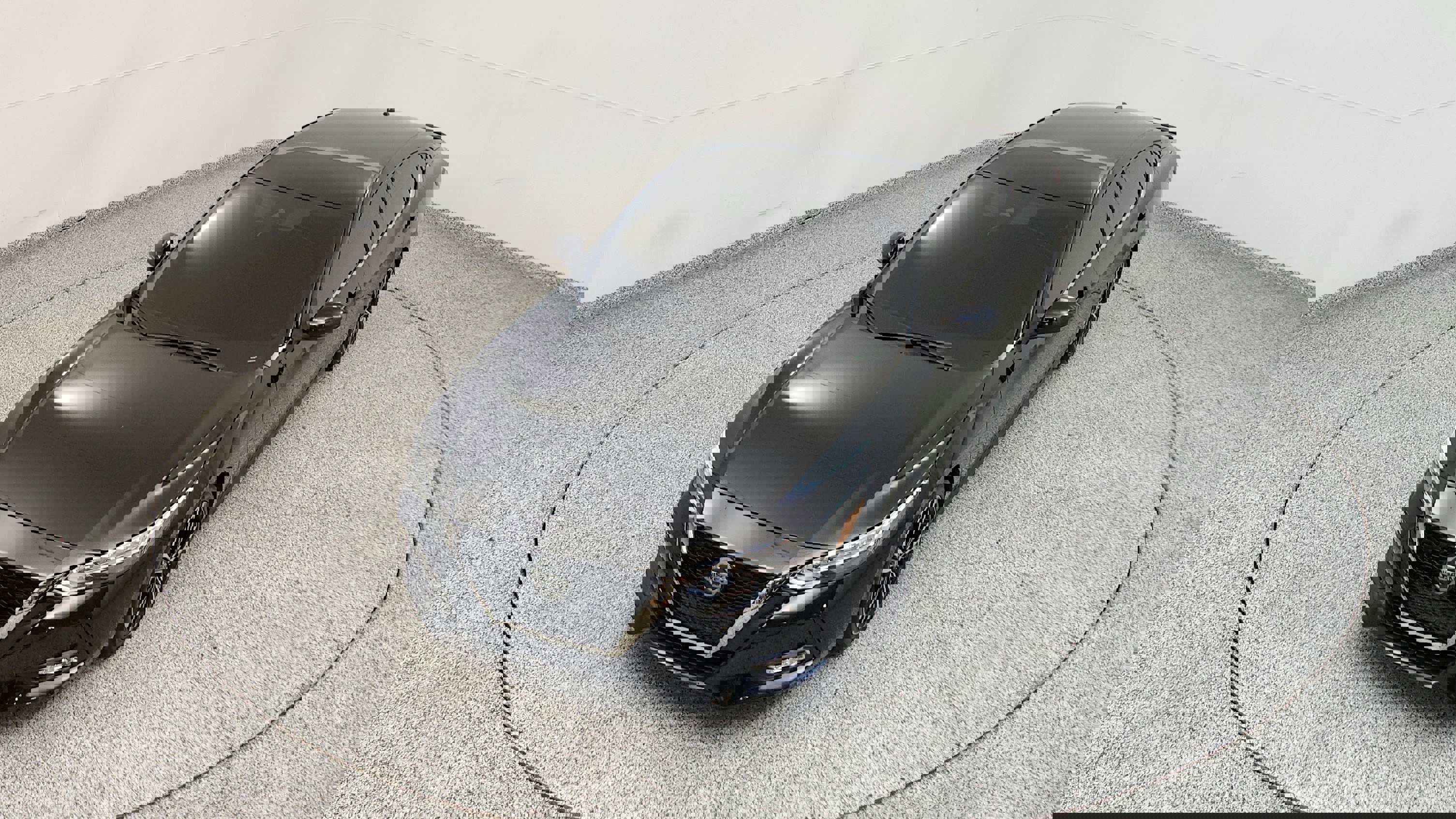 Vehicle image 2 of 49