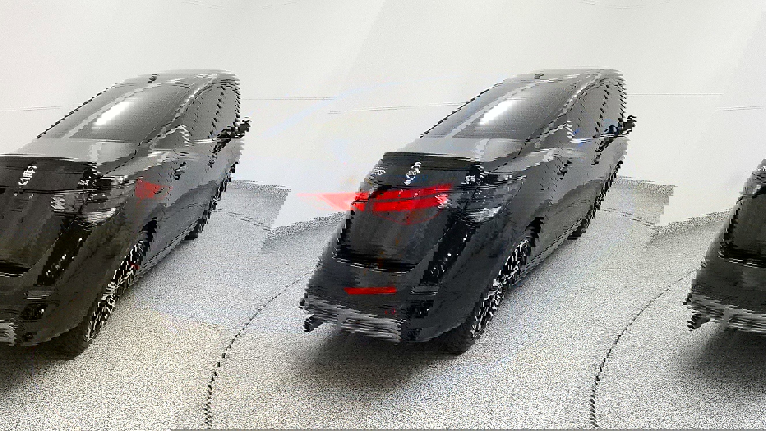 Vehicle image 13 of 49