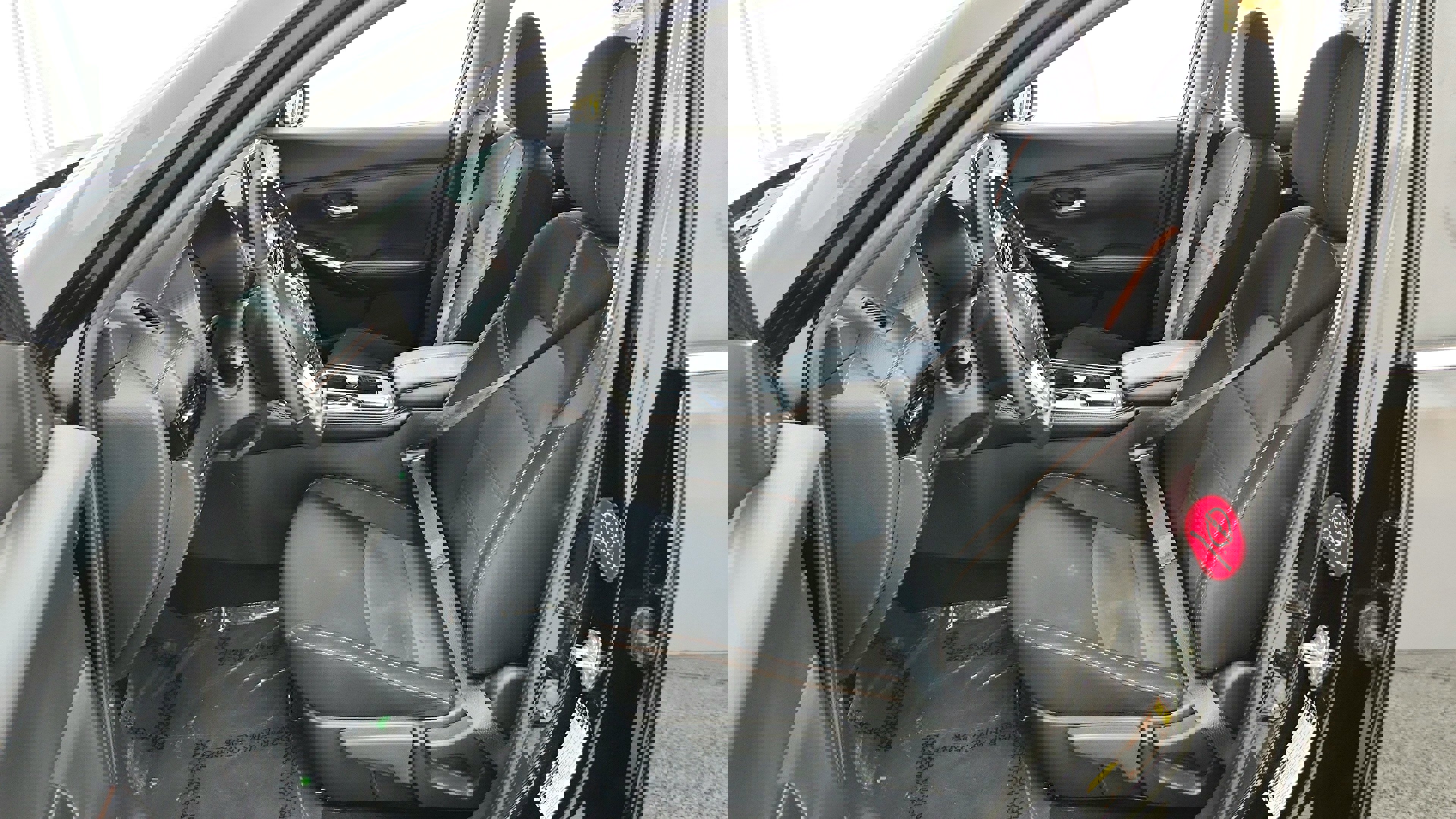 Vehicle image 21 of 49