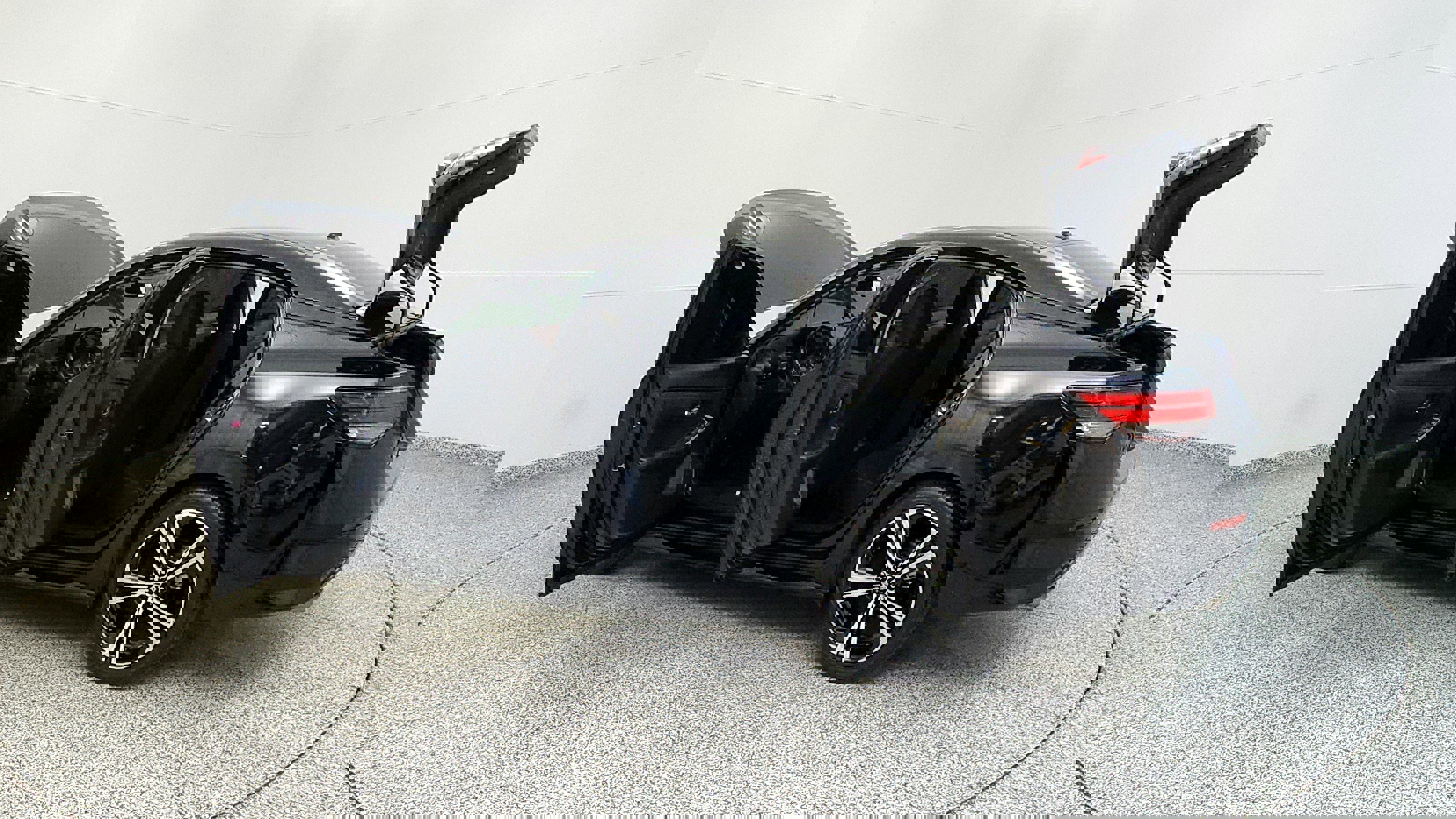 Vehicle image 16 of 49