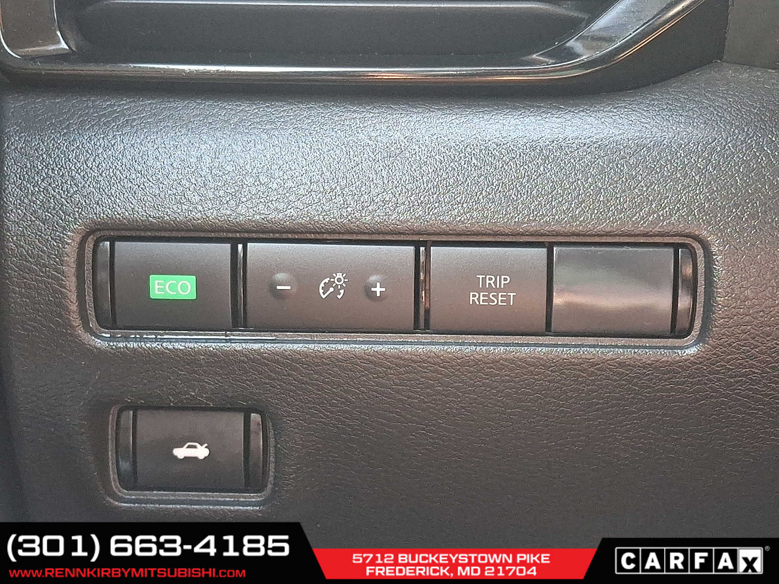 Vehicle image 24 of 30