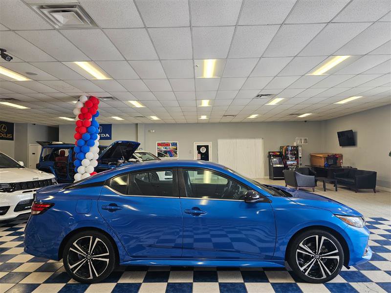 Vehicle image 9 of 22