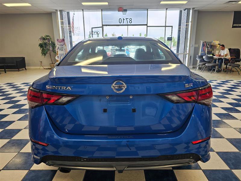 Vehicle image 4 of 22