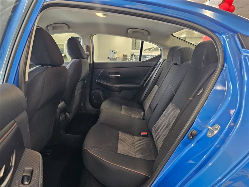Vehicle image 12 of 22