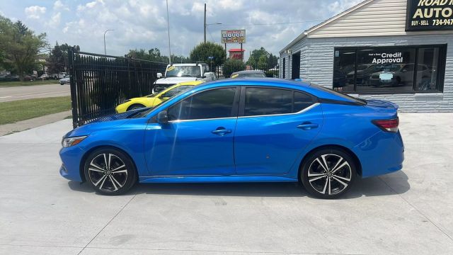 Vehicle image 5 of 19