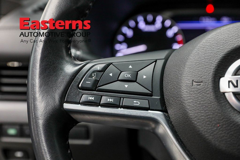 Vehicle image 44 of 60