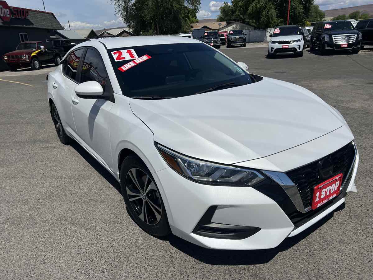 Vehicle image 4 of 12