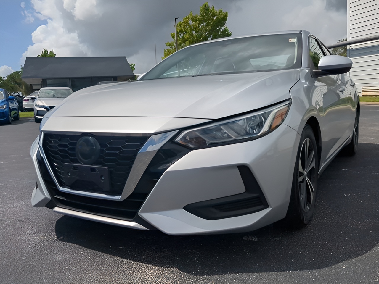 Vehicle image 28 of 36