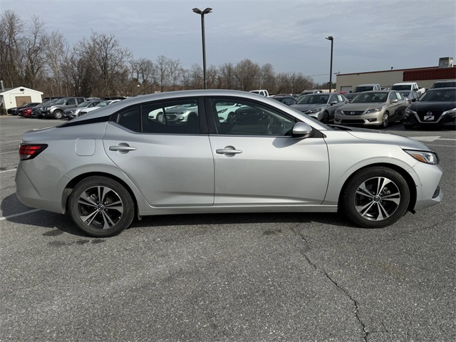 Vehicle image 4 of 23