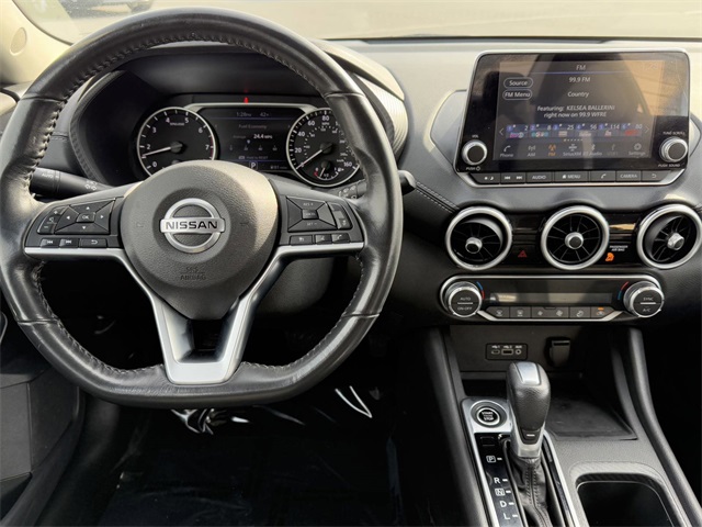 Vehicle image 15 of 23