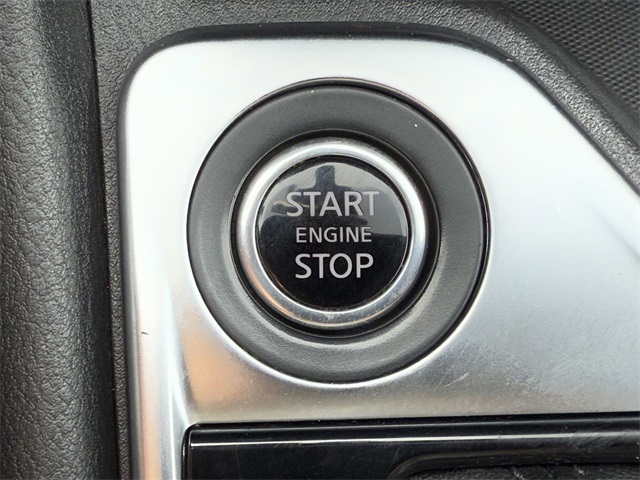 Vehicle image 22 of 23