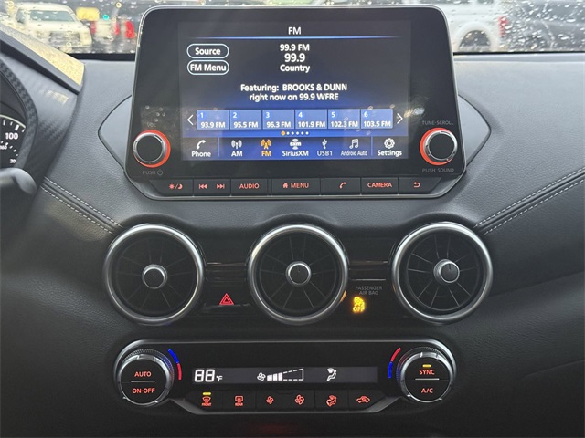 Vehicle image 20 of 23
