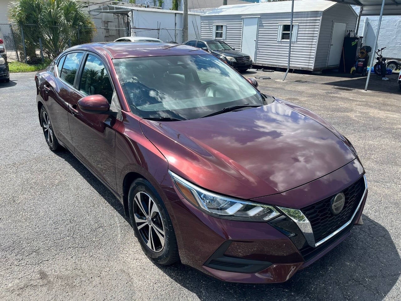 Vehicle image 6 of 44